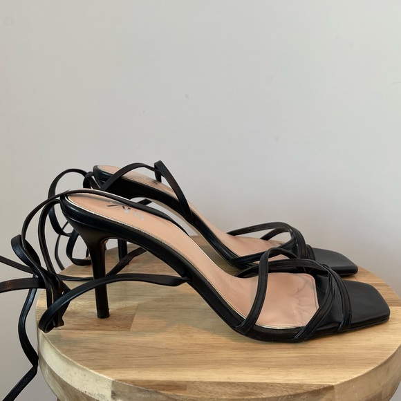 ZARA | LACE UP HEELS - Picture 3 of 6